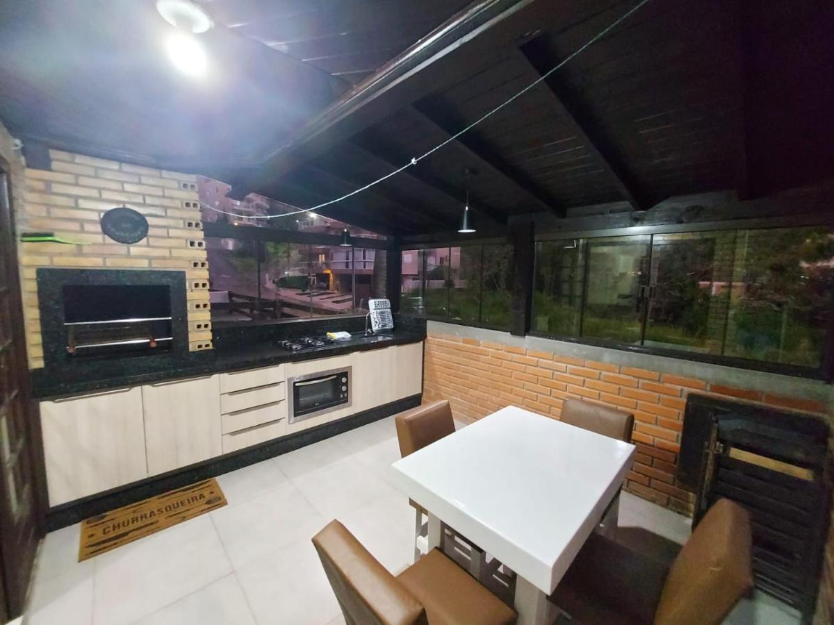 Apartamento 12 - Bombinhas - 200 Metros Da Praia Dış mekan fotoğraf
