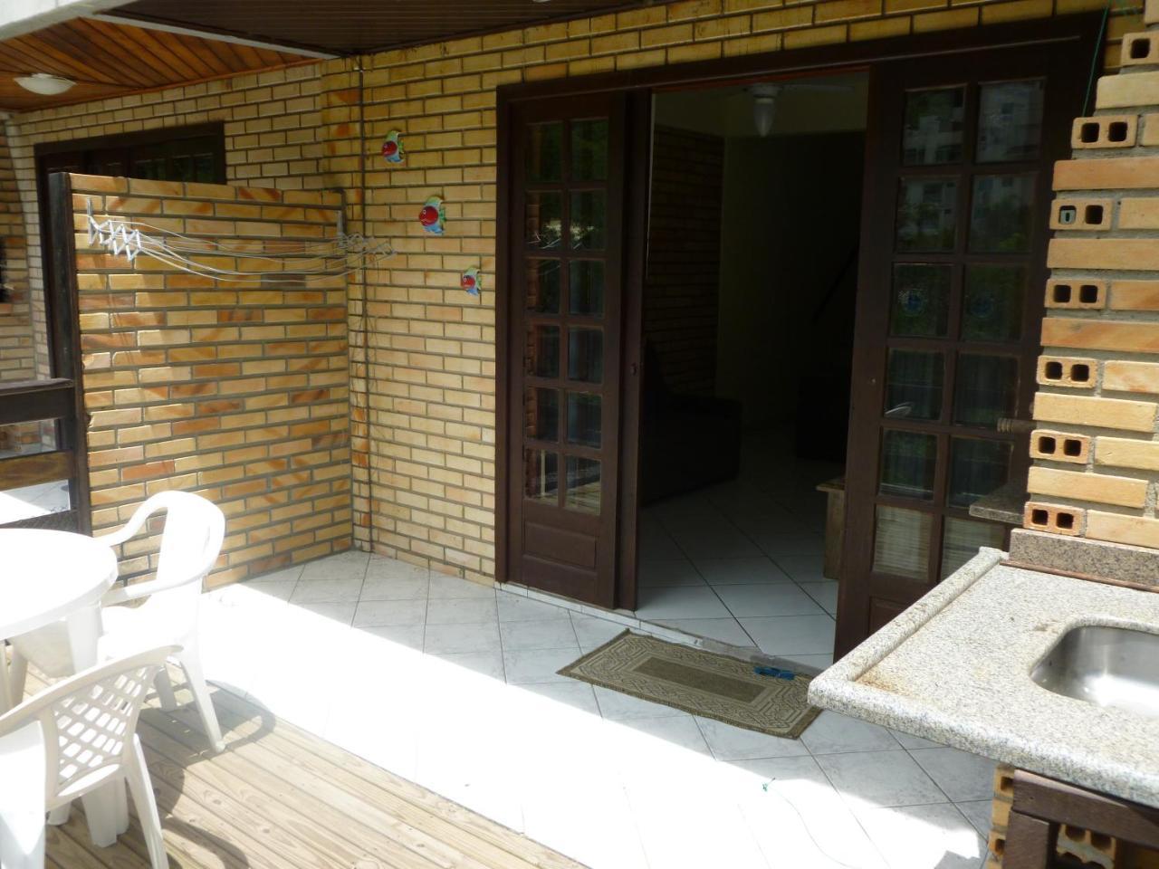 Apartamento 12 - Bombinhas - 200 Metros Da Praia Dış mekan fotoğraf