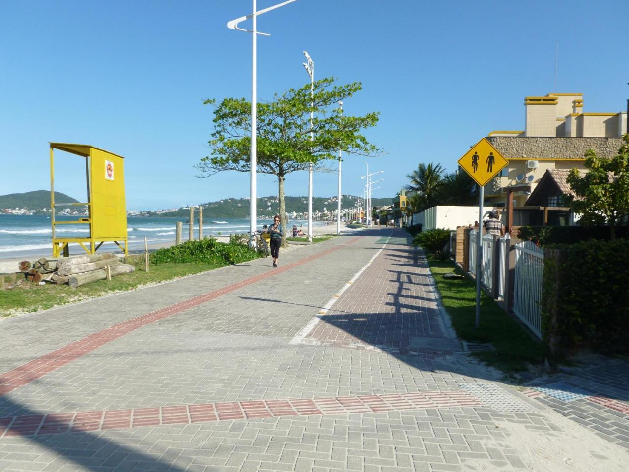Apartamento 12 - Bombinhas - 200 Metros Da Praia Dış mekan fotoğraf